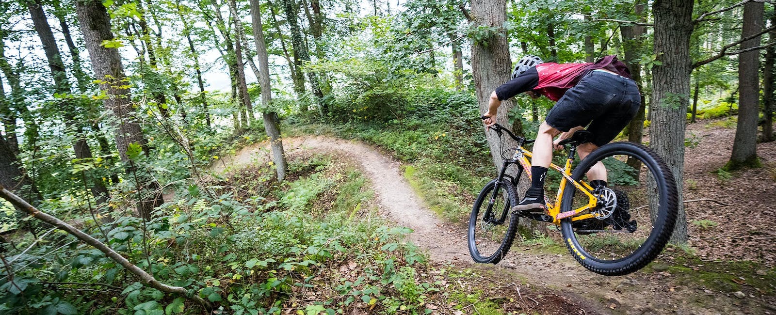 Sven Busse riding the 2022 Chameleon hardtail mountain bike. 